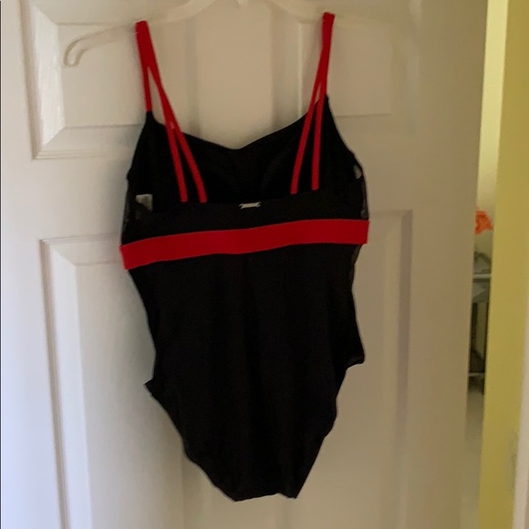 Swimsuit - Picture 2 of 4